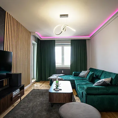 Comfortable Center *