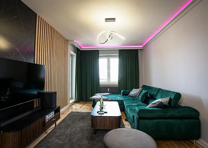 Comfortable Center *