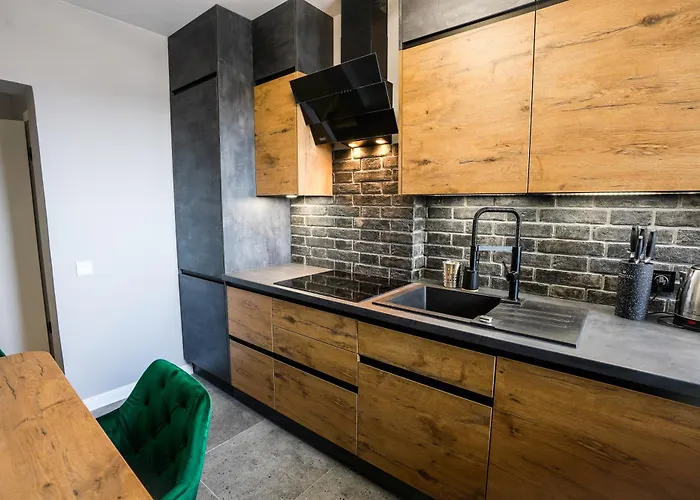 Comfortable Center *